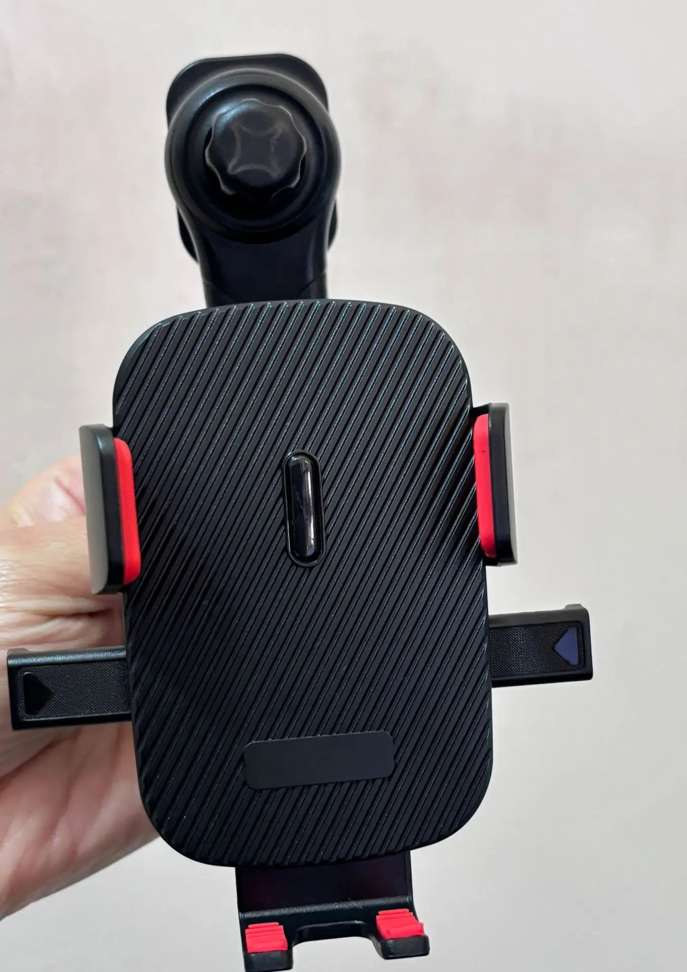Car Phone Holder New Universal Phone Holder with Hook Clip, Automatic Locking Without Blocking Air Outlet, Car Ventilation