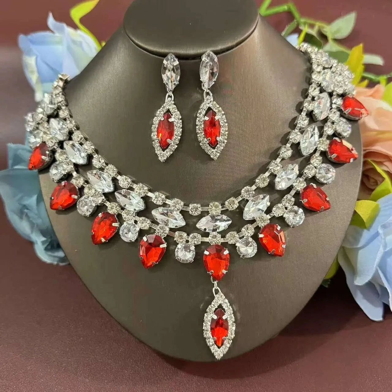 hot-selling-multi-color-large-crystal-pendant-necklace-european-and-american-fashion-super-sparkling-rhinestone-necklacekimlud-womens-fashion-34627510