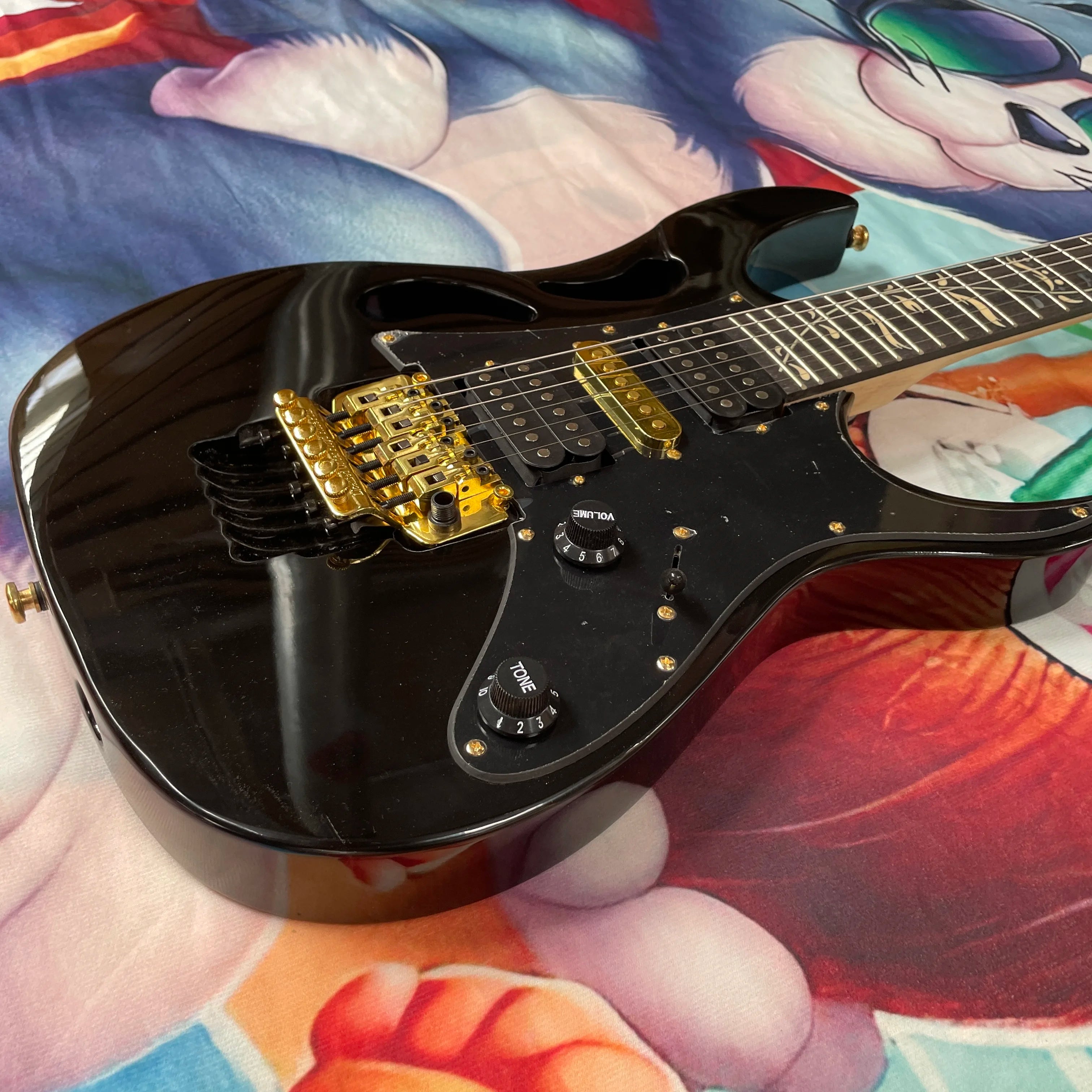Rosewood Fingerboard Electric Guitar Abalone Tremolo — Gloss Black | KIMLUD