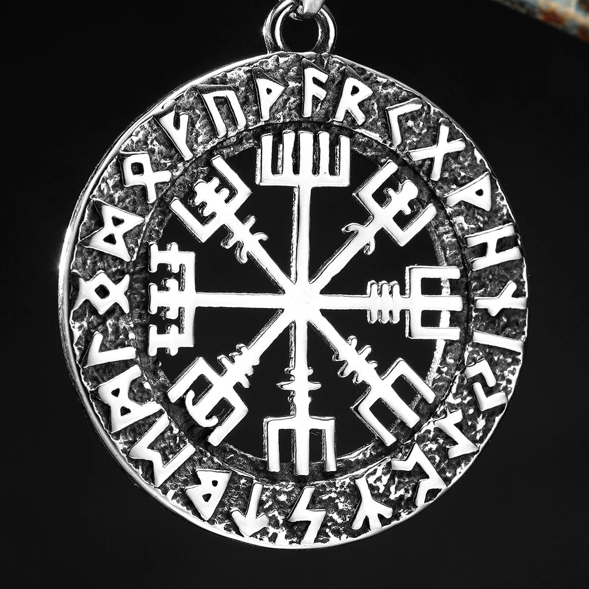 Viking Compass Men Necklaces With Pendant Stainless Steel Jewelry For Male Women Amulets Punk HipHop Accessories Gifts Wholesale