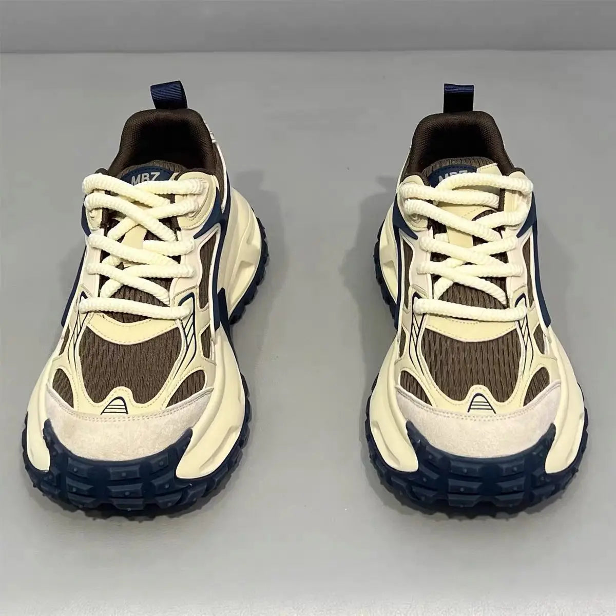 Casual Style Breathable Sporty Men's Shoes Thick Bottom Versatile High-End Lightweight Fashionable Dad Shoes Comfortable Wear