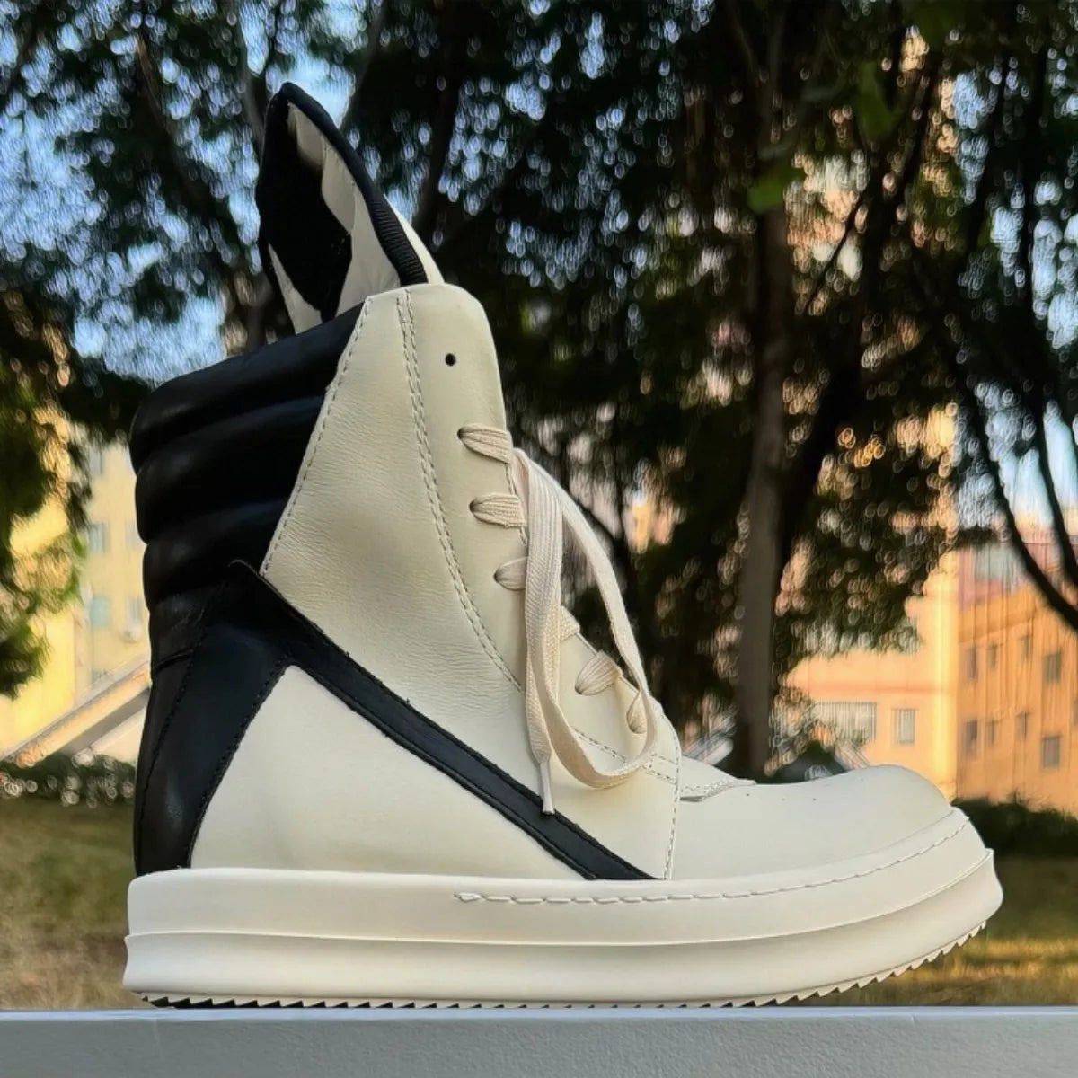 High Top Sneaker – ZIP Closure – Leather – Beige | KIMLUD