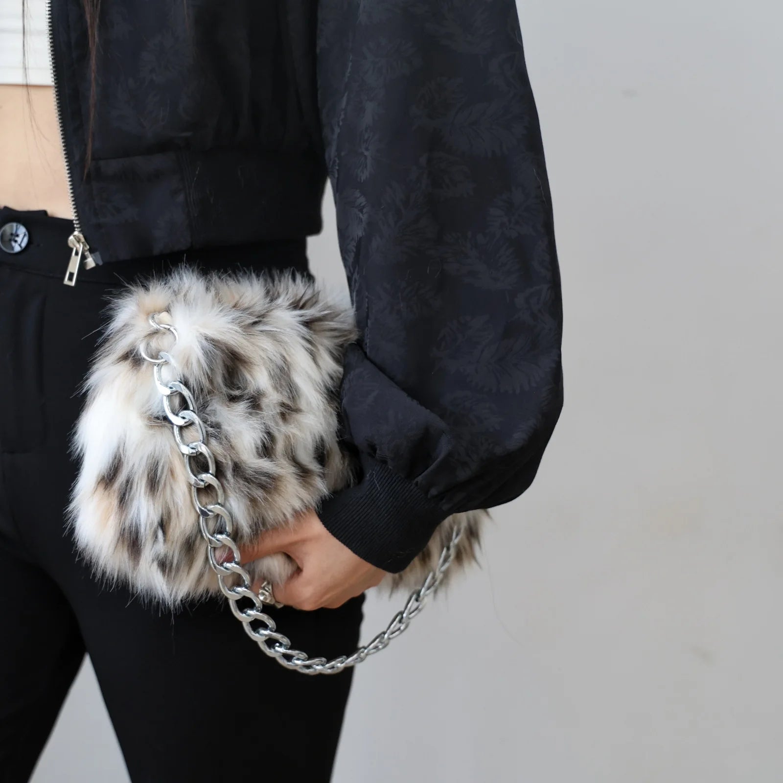 Luxury Leopard Design Plush Underarm Bag for Women Winter Faux Furry Chain Shoulder Bags Female Furry Dinner Purse Handbags