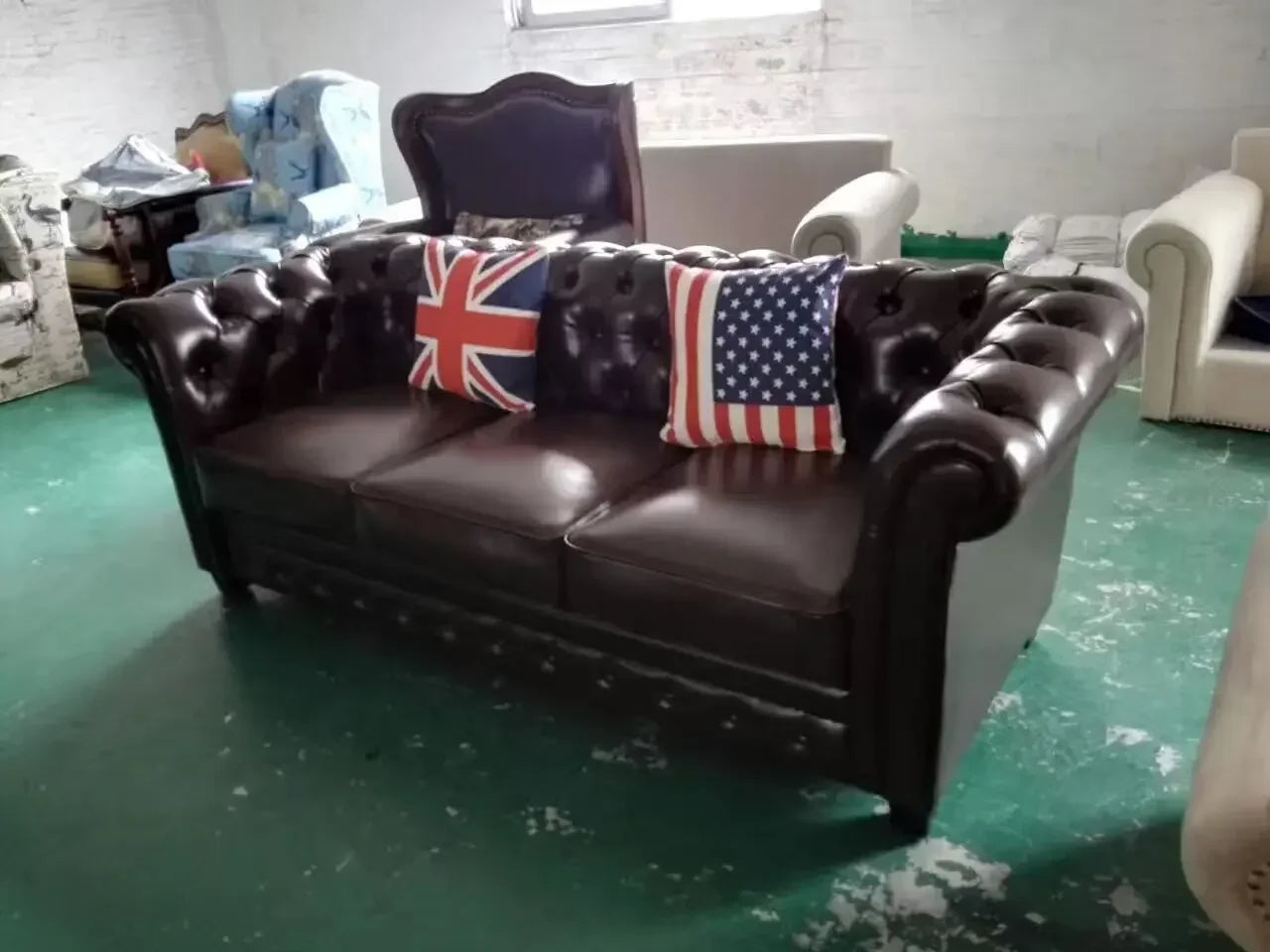 A Luxury vintage Chesterfield Sofa Antique Deep Button American 3 sitzer leder sofa Luxurious Elegant royal wohnzimmer sofa