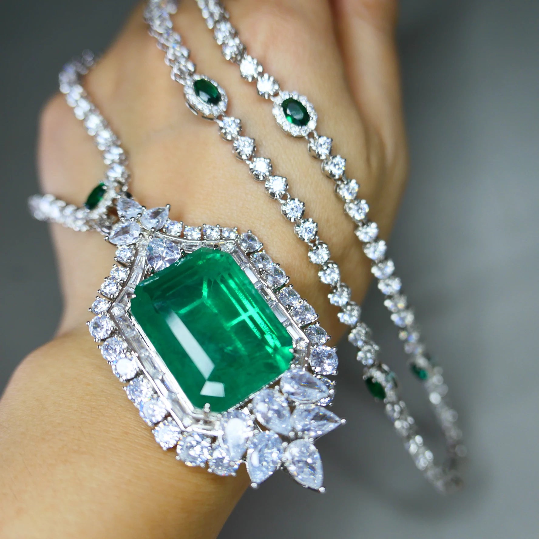 KQDANCE Large 20*26mm Green Stone Lab Emerald Pendant For All-matching CZ Diamonds Tennis Chain Necklaces Wedding Jewelry Woman