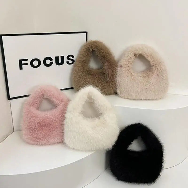 Winter Soft Plush Half Moon Bag Faux Fur Party Clutch Bag Lady Handbags Fluffy Female Winter Purse Casual Tote Bag Fashional Bag