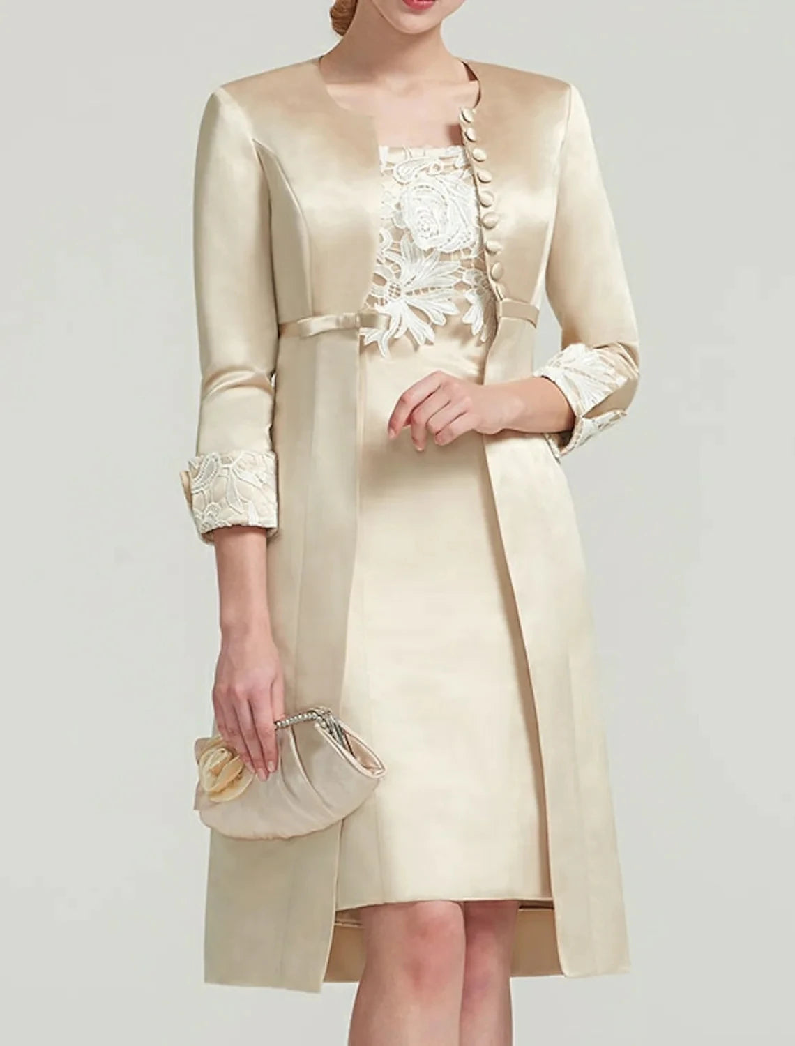 2025 Champagne Sheath Mother of the Bride Dress With Jacket Jewel Lace Appliques Knee Length Satin Wedding Guest Party Gowns
