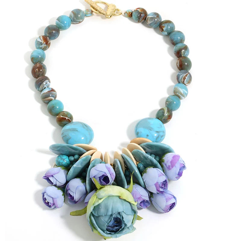 Statement Elegant Acrylic Floral Necklace — Gold | KIMLUD