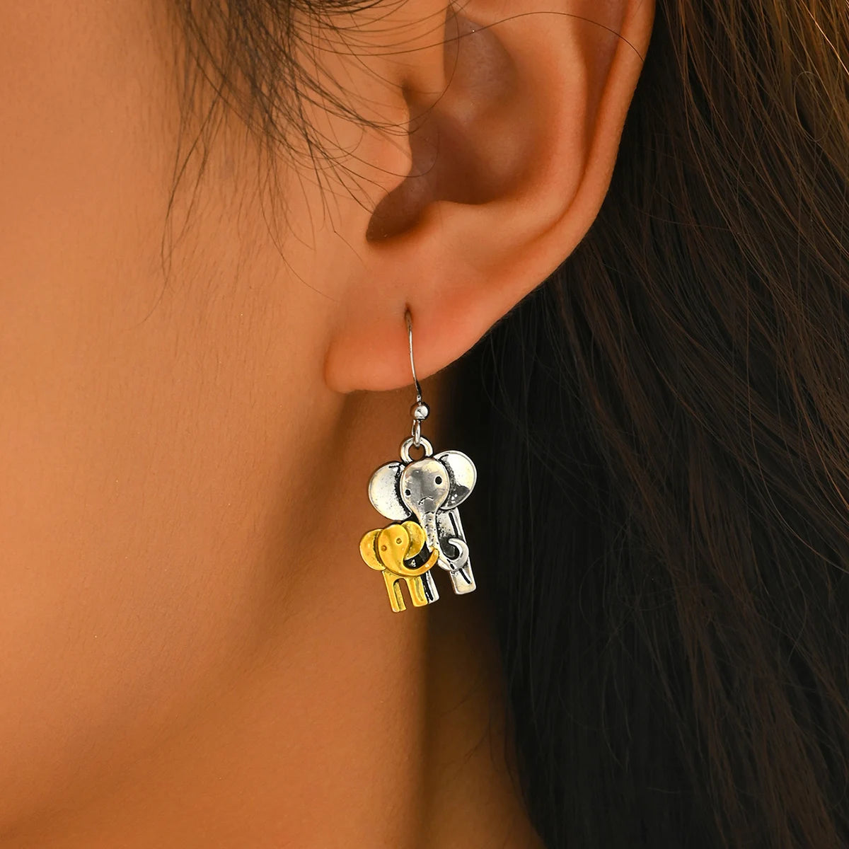 Retro Elephant Mom and Baby Elephant Small Animal Earrings Fashionable and Cute niche Design Women's Jewelry