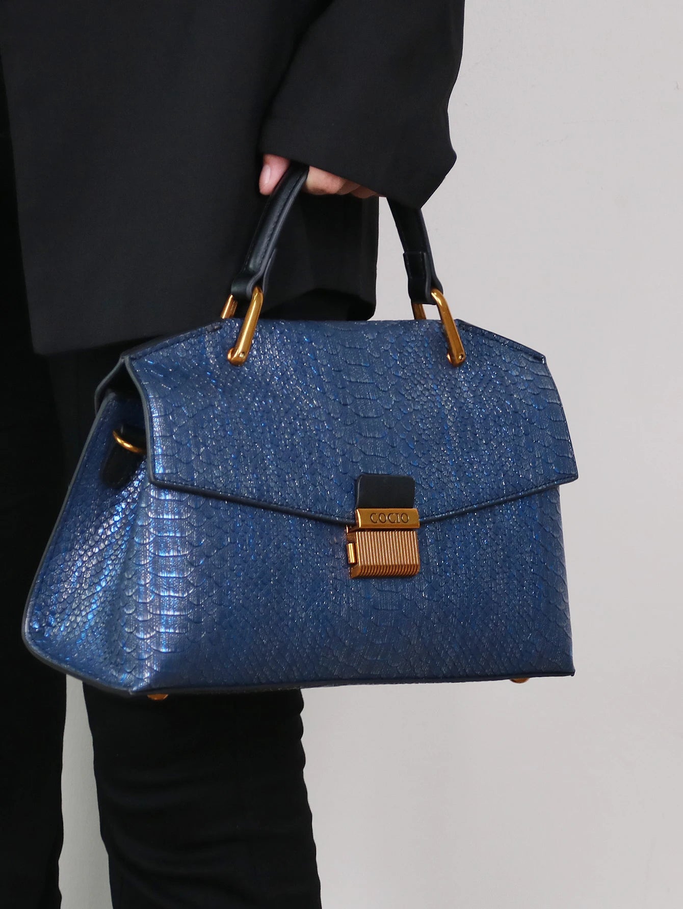 Lightweight PU Leather Serpentine Handbag — Blue | KIMLUD