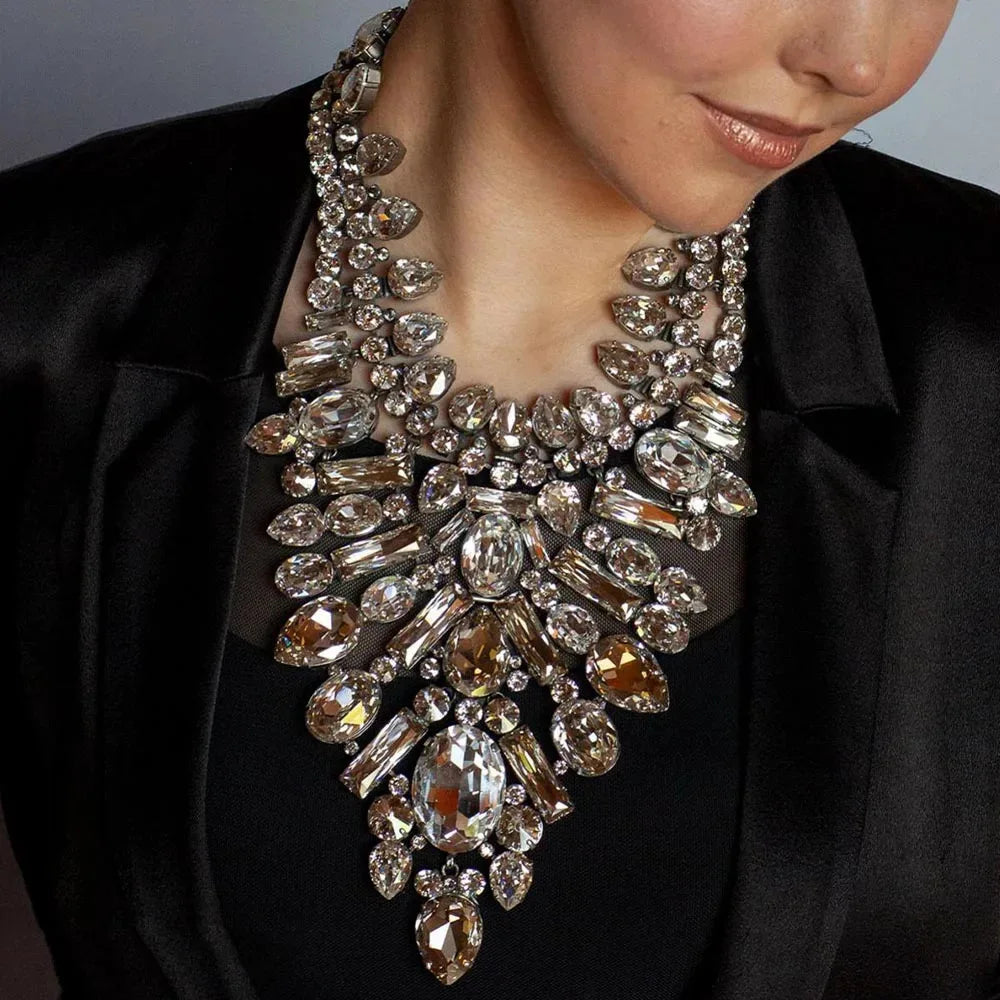 European and American luxury geometric necklace, exaggerated rhinestone collarbone chain, retro banquet accessory for women, Nec