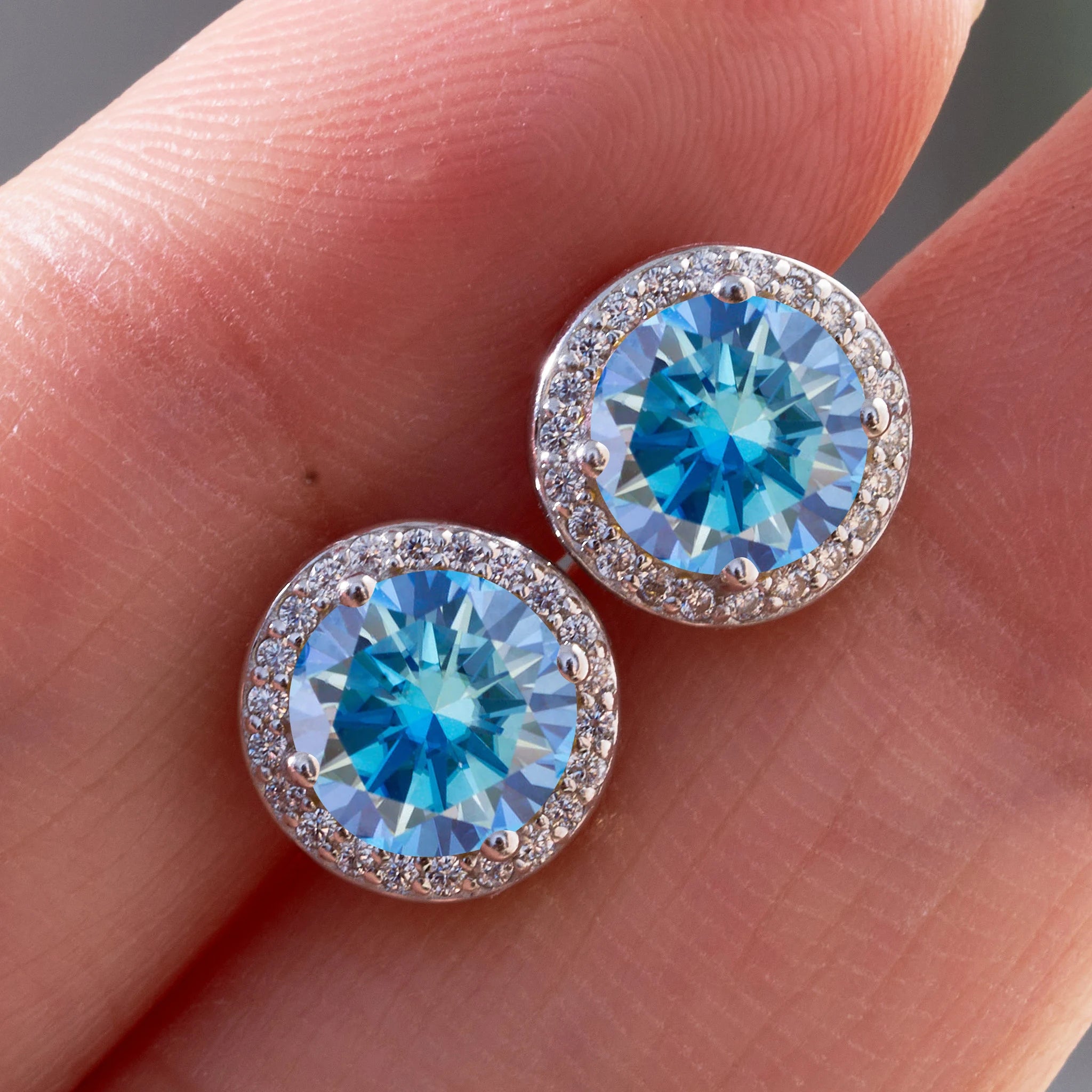 Sterling Silver Moissanite Round Stud Earrings 1.0ct Total — Colorless | KIMLUD