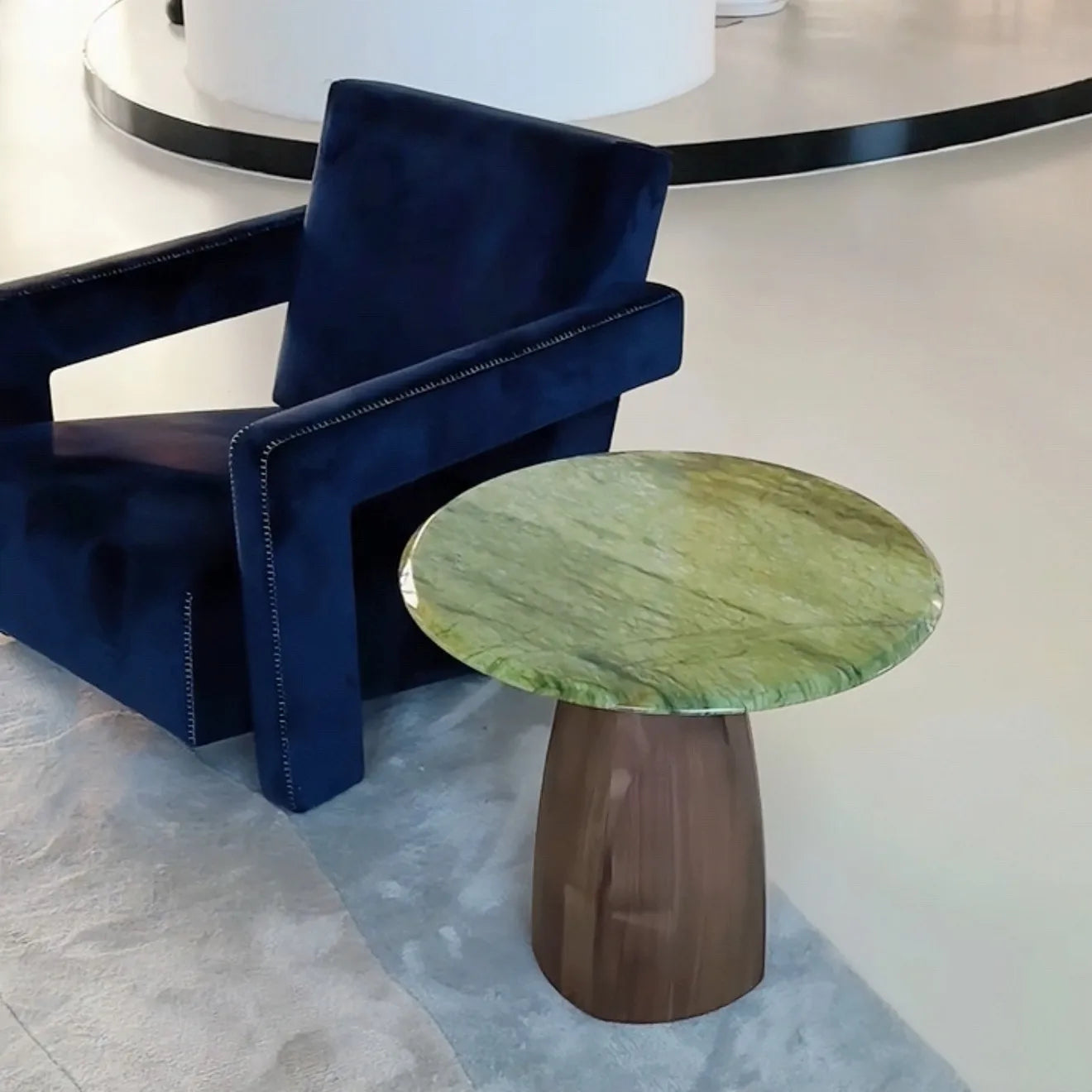 Marble-Look Round Coffee Table Solid-Wood Pedestal — Emerald Green | KIMLUD