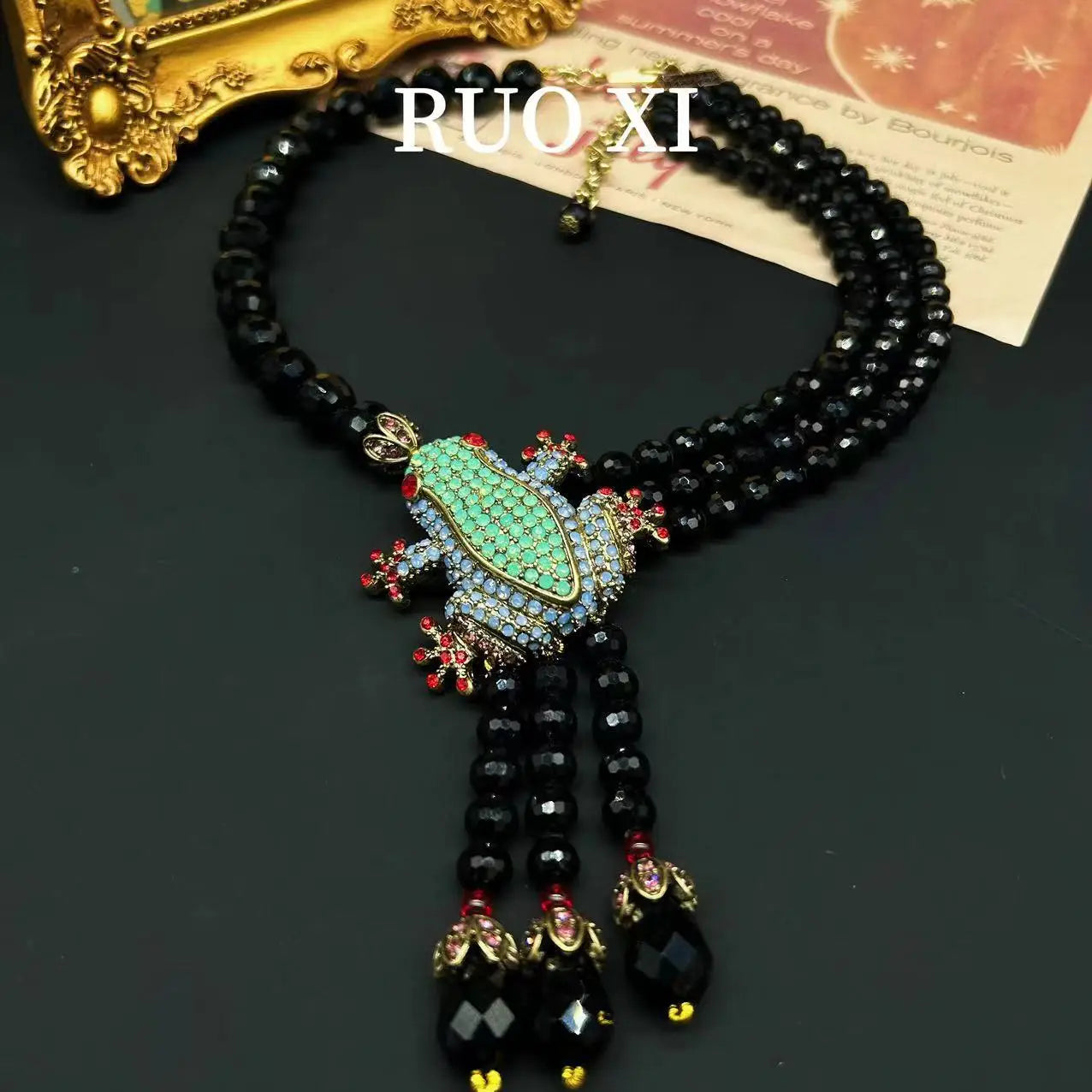 Vintage European and American Style Vintage Bohemian Tassel Animal Frog Set Autumn and Winter Necklace Earrings