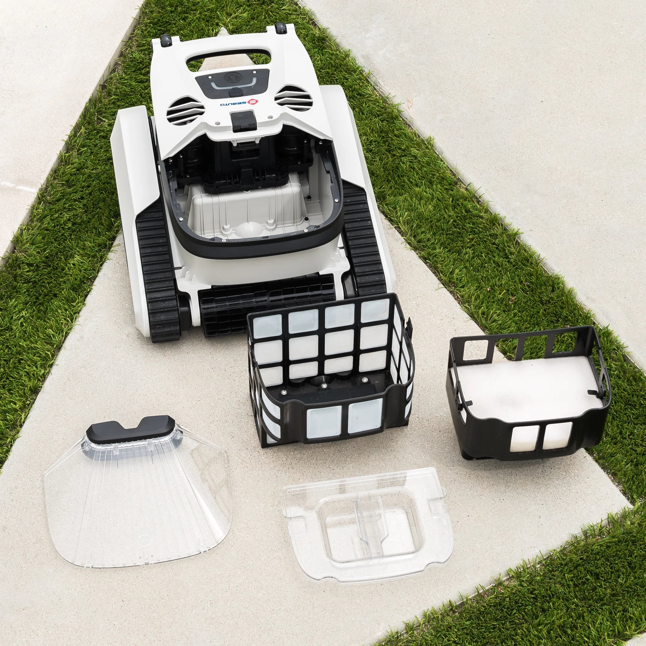 Wireless Automatic Pool Cleaner Mobile Phone Control Robotic Swimming Pool Cleaner That Can Climb