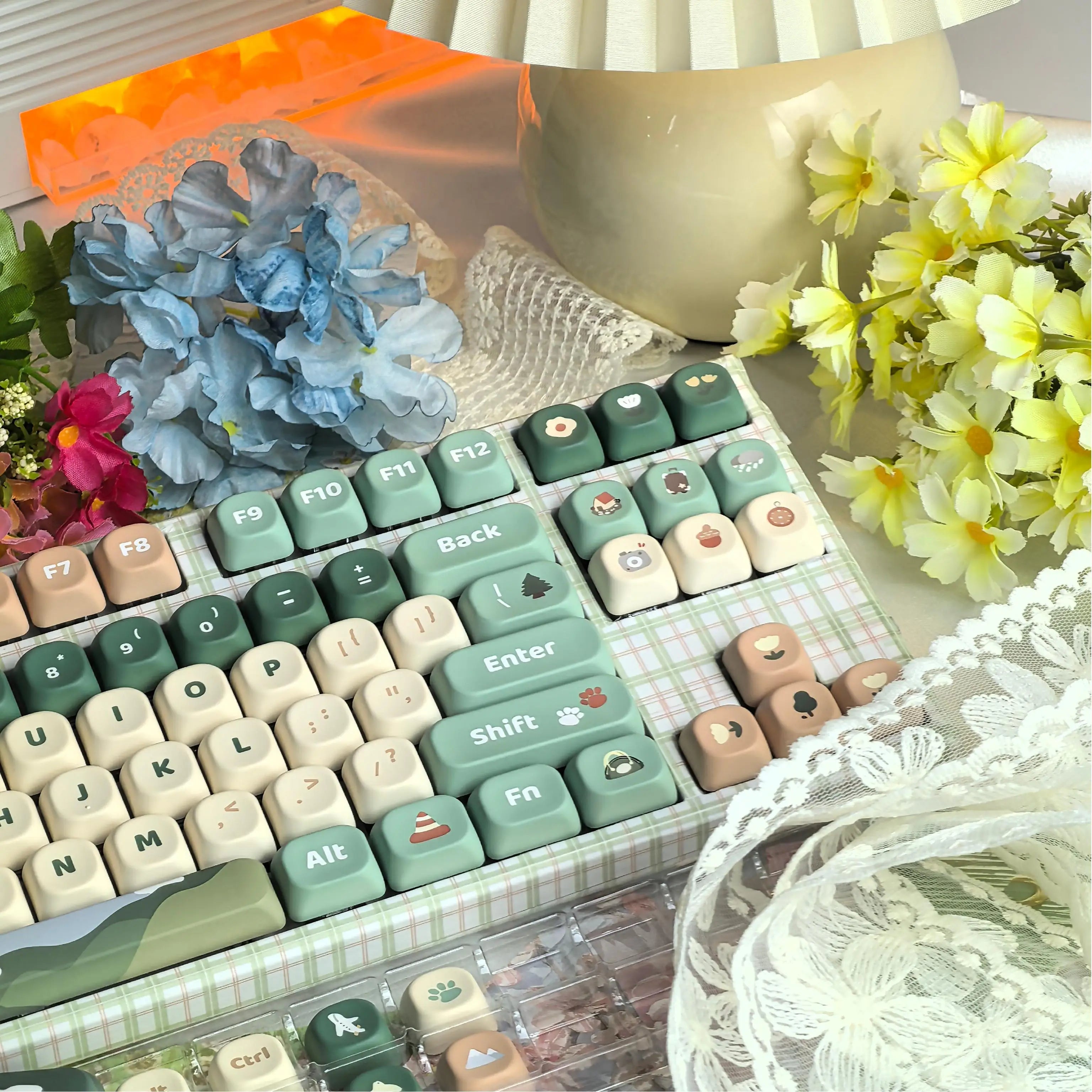 Cute Green Keycap 124Keys Go Hiking Theme Thermal Sublimation PBT Keycaps for Mechanical Keyboard MOA Height Small Fresh Key Cap