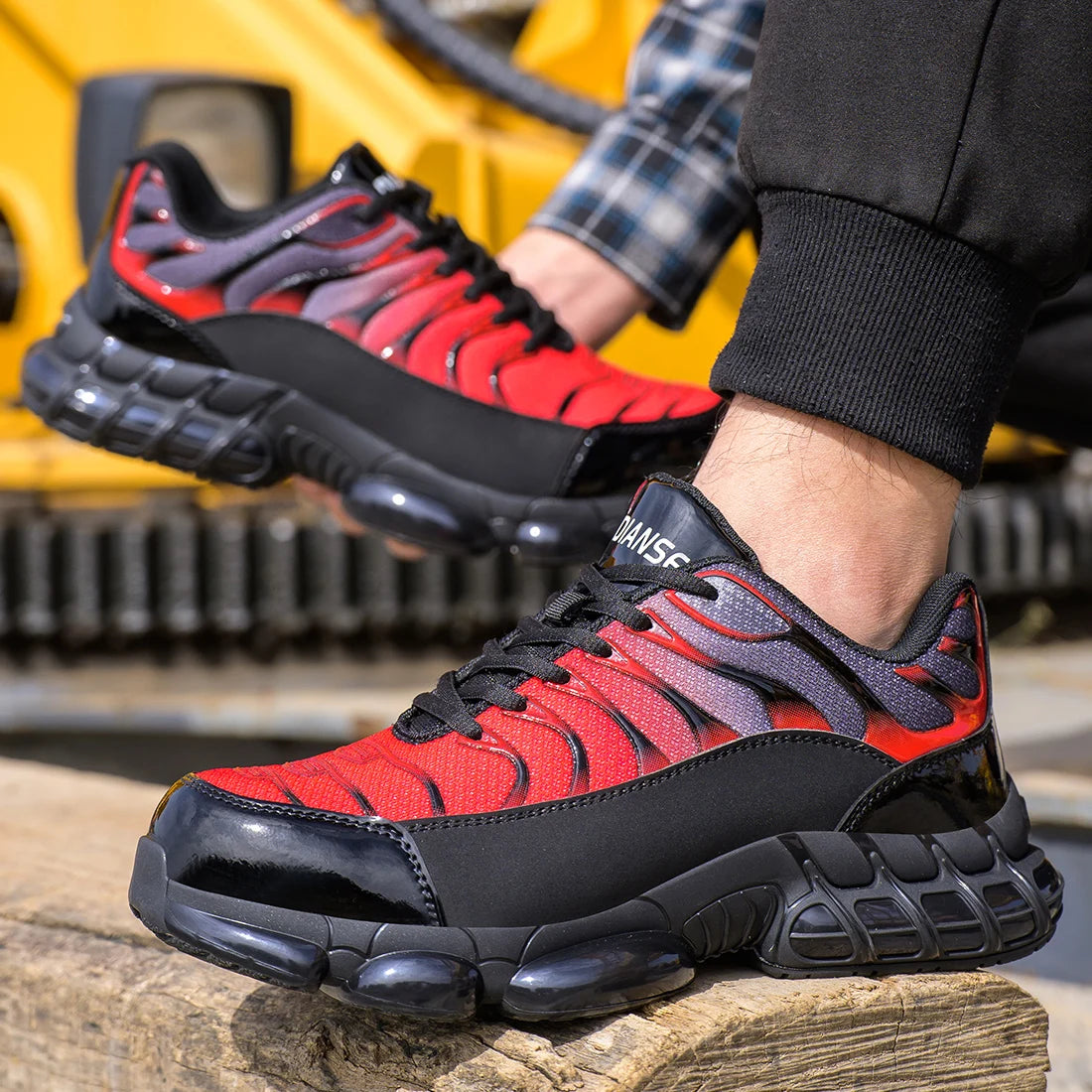 New Men Women Safety Shoes Anti-smash Anti-puncture Work Shoes Breathable Lightweight Work Sneakers Indestructible Shoes Boots