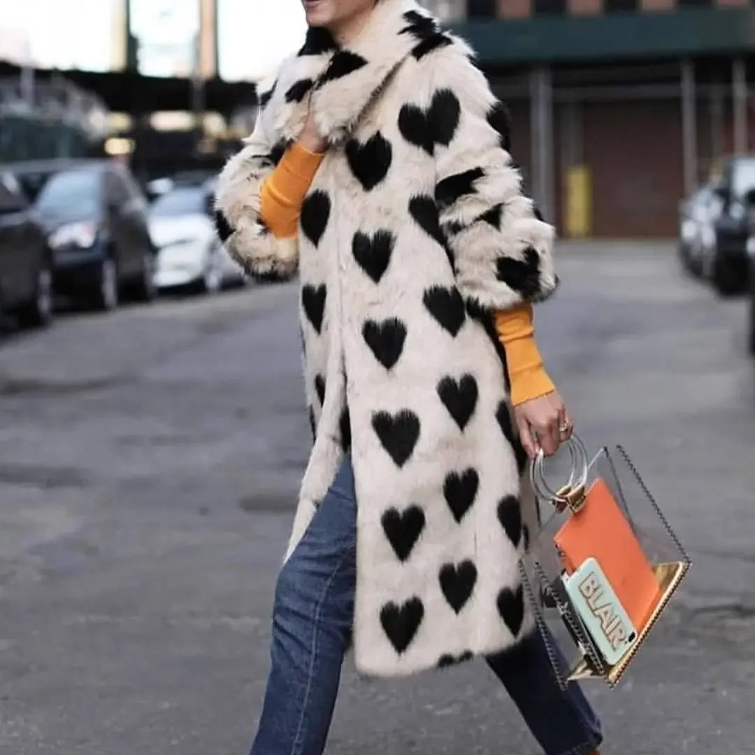 Winter Fashion Week Fashion Long Love Heart Pattern High Quality Faux Fox Fur Coat Women Jacket