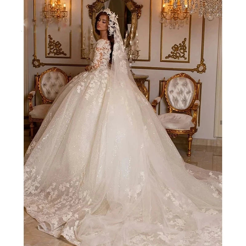 Vintage 2024 Lace Wedding Dresses Princess Ball Gown Beading Bridal Gowns Shinny Tulle Long Sleeves Ivory Dubai Marriage Dress