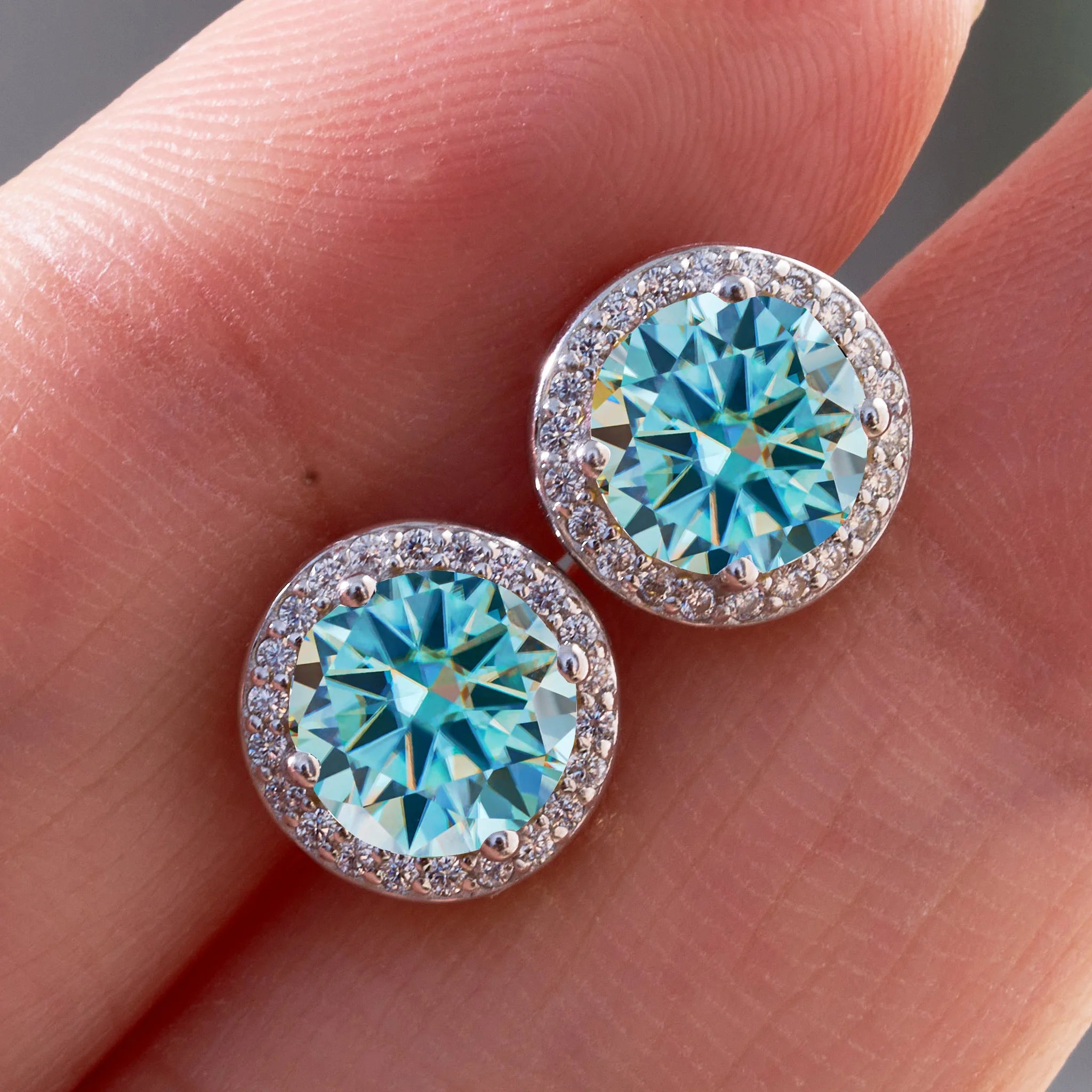 Sterling Silver Moissanite Round Stud Earrings 1.0ct Total — Colorless | KIMLUD