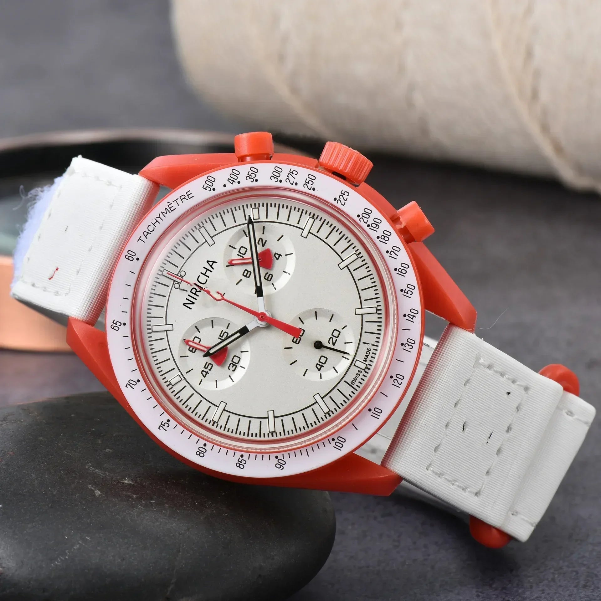 Stylish 2025 Moon Landing Commemorative Watch - Six-Hand Quartz Chronograph for Space Enthusiasts