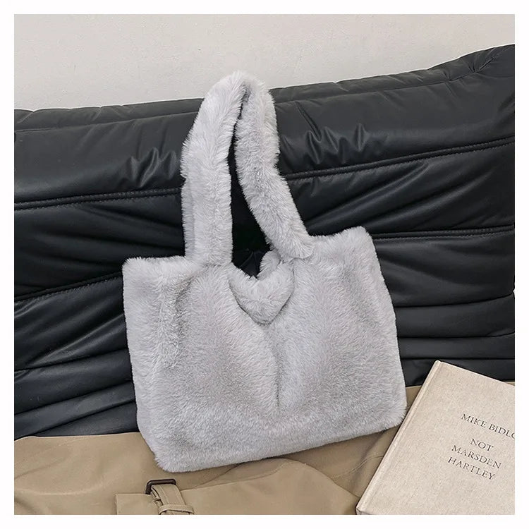 Women Versatile Cute Soft Plush Tote Bag Autumn Winter Faux Fur Shoulder Bag Purses Female Handbags Fluffy Shopper Bag