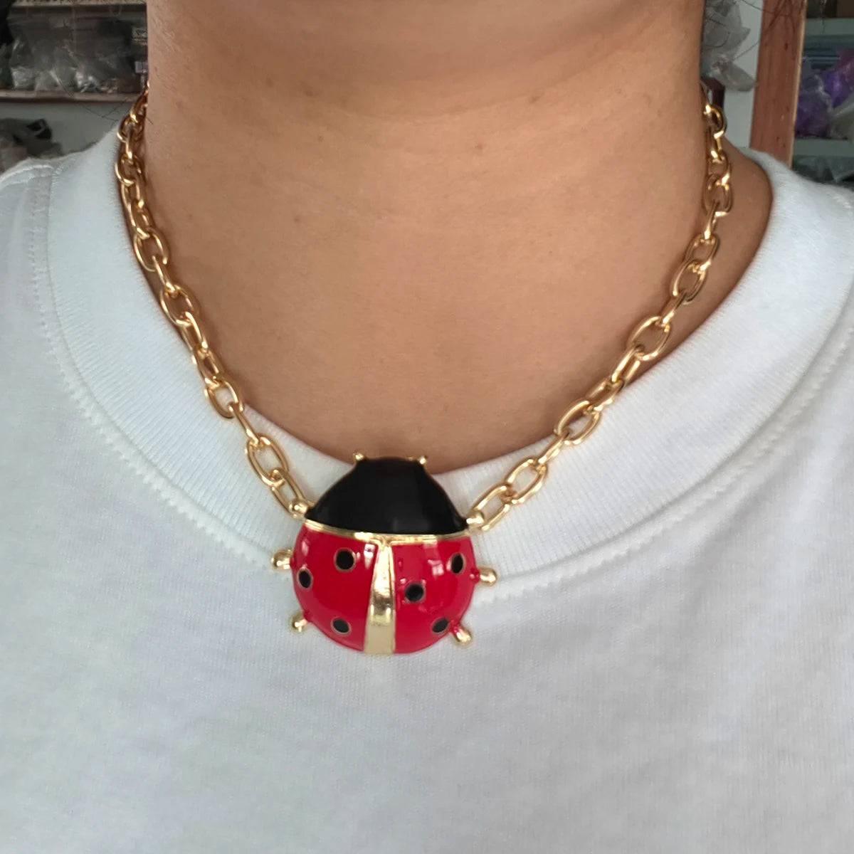 Pendant Necklace – Virgin Mary Pendant – Glass | KIMLUD