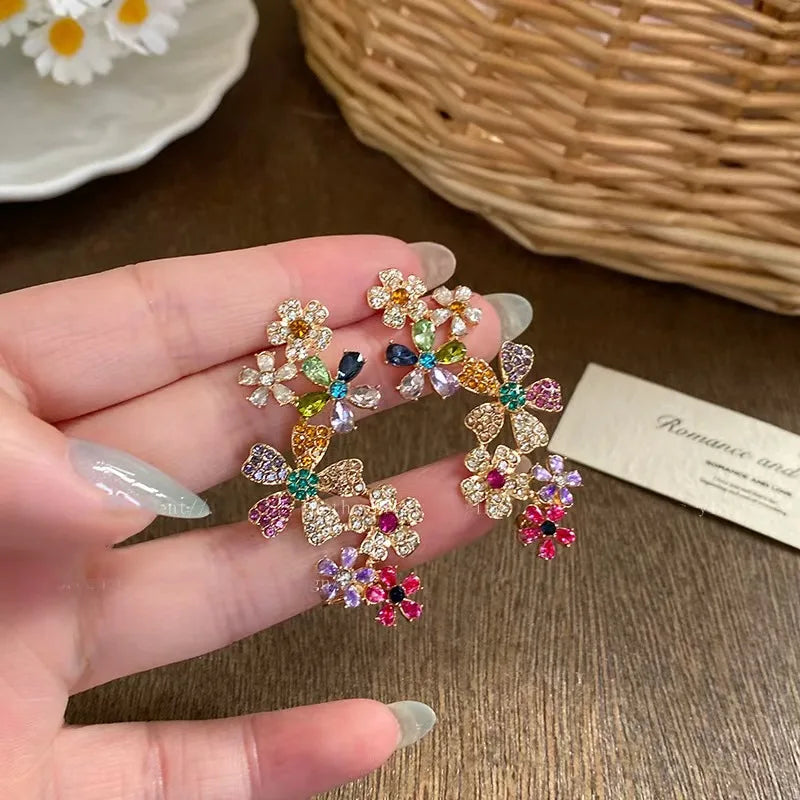Gold-Plated Earrings Rainbow Zircon Petals Delicate Daisy Motif With Curved Silhouette — Gold | KIMLUD