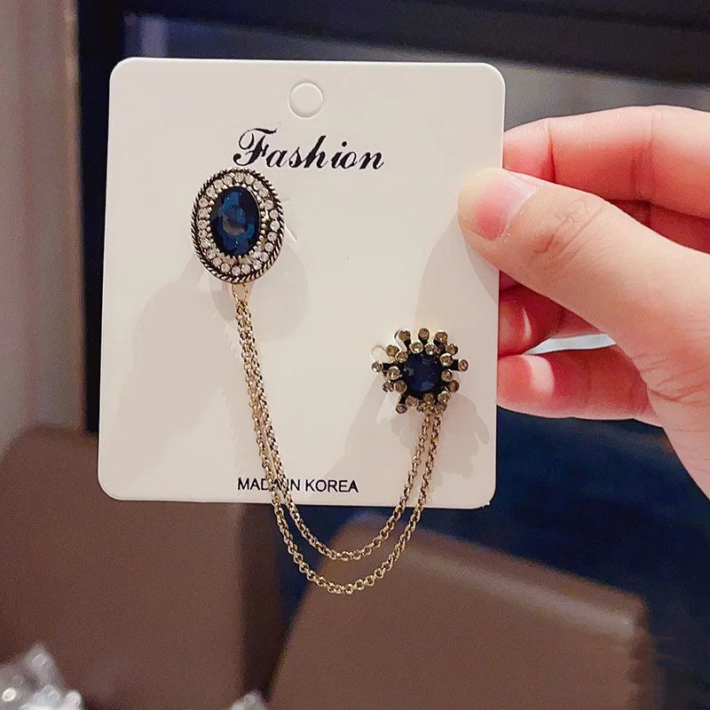 Vintage Fashion Black Crystal Sparkling Rhinestone Brooch Creative Lapel Pin Medieval Design Long Chain Brooches Autumn Winter