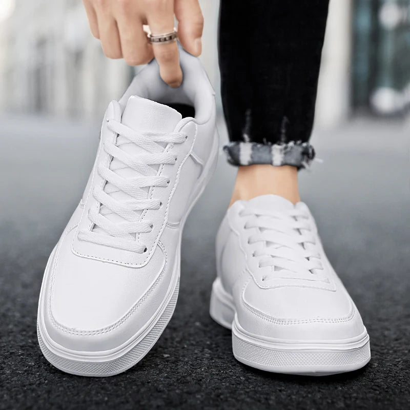 Leather Men White Sneakers Classics Breathable Comfort Casual Shoes Men Fashion Outdoor Running Shoes Couple Footwear Size 36-47
