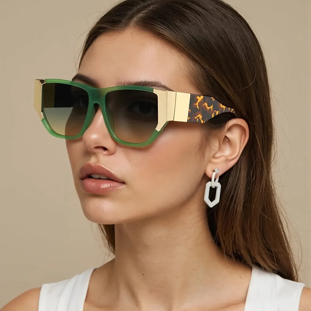 2025 New Fashionable Colorful Women Sunglasses Decorated Gradient Lenses Trendy Accessories for Women and Men Sunglasses