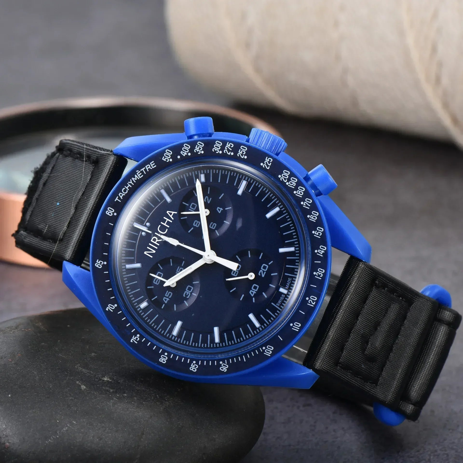 Stylish 2025 Moon Landing Commemorative Watch - Six-Hand Quartz Chronograph for Space Enthusiasts