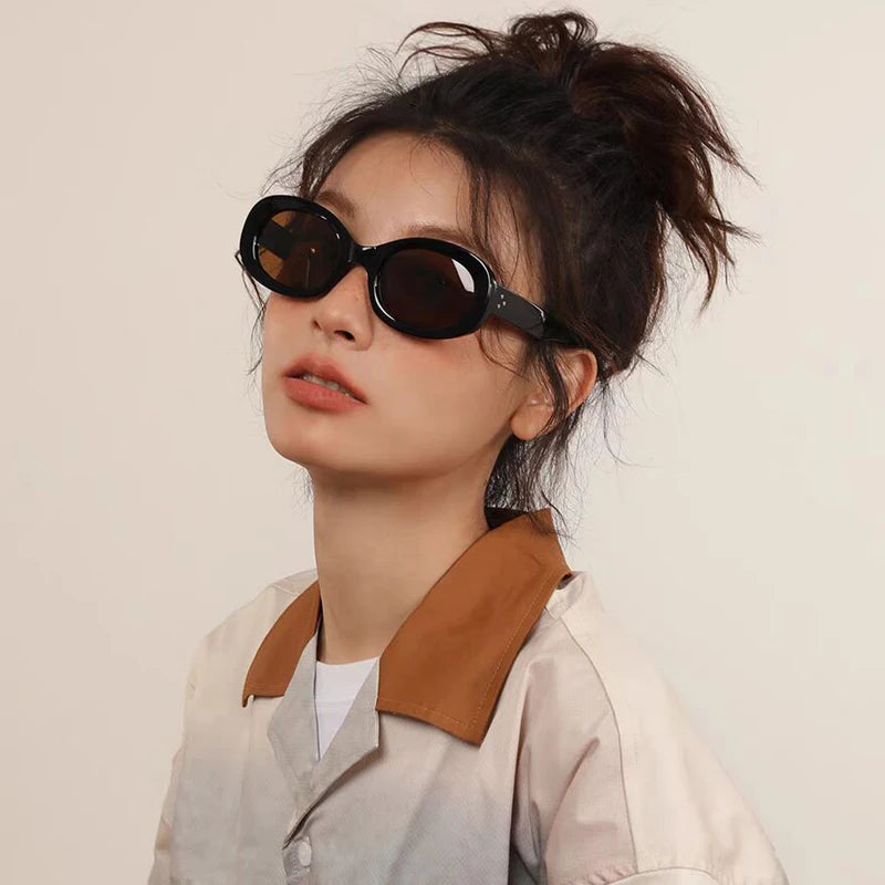 Oval Frame Sunglasses Plastic Retro Small — Black | KIMLUD