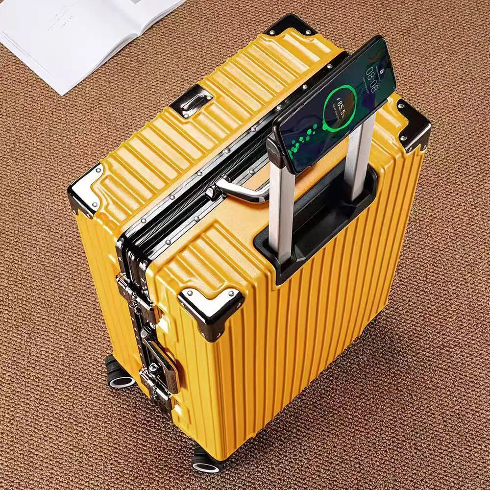 Aluminum Frame Suitcase — Green | KIMLUD