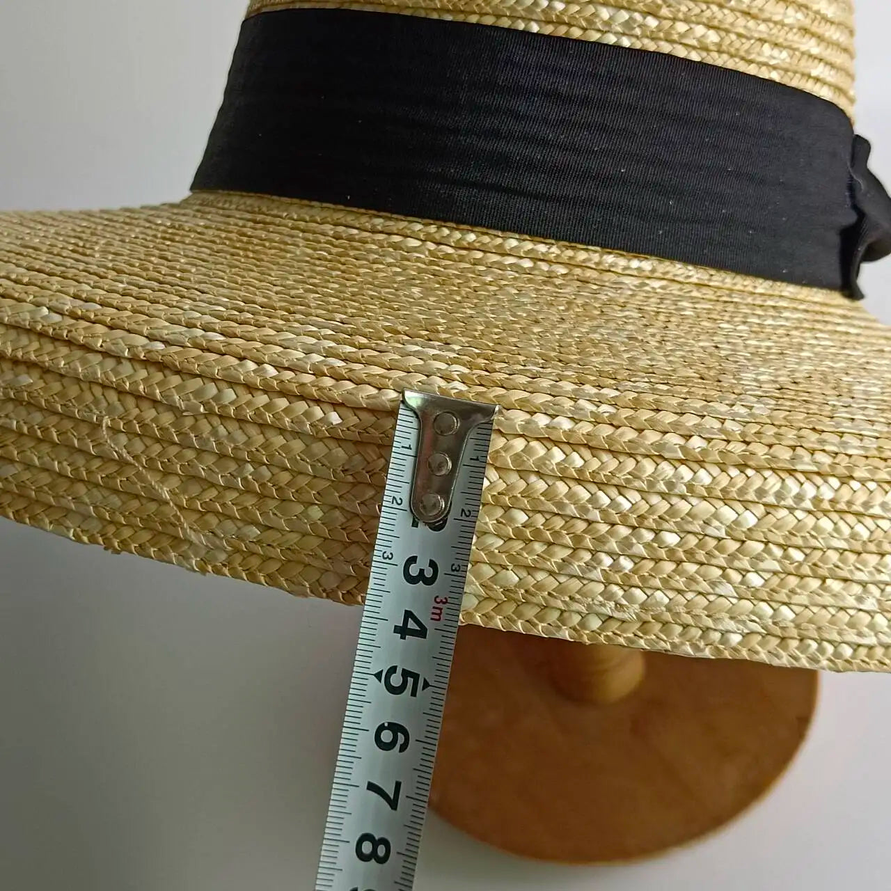 Straw summer hat French elegant ladies seaside travel sun hat Hepburn style wide brim hat  햇빛가리개 모자 모자