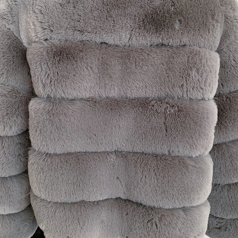 Women's faux fur coat hooded hot selling winter fashion warm hooded fur coat imitation fox faux fur good quality
