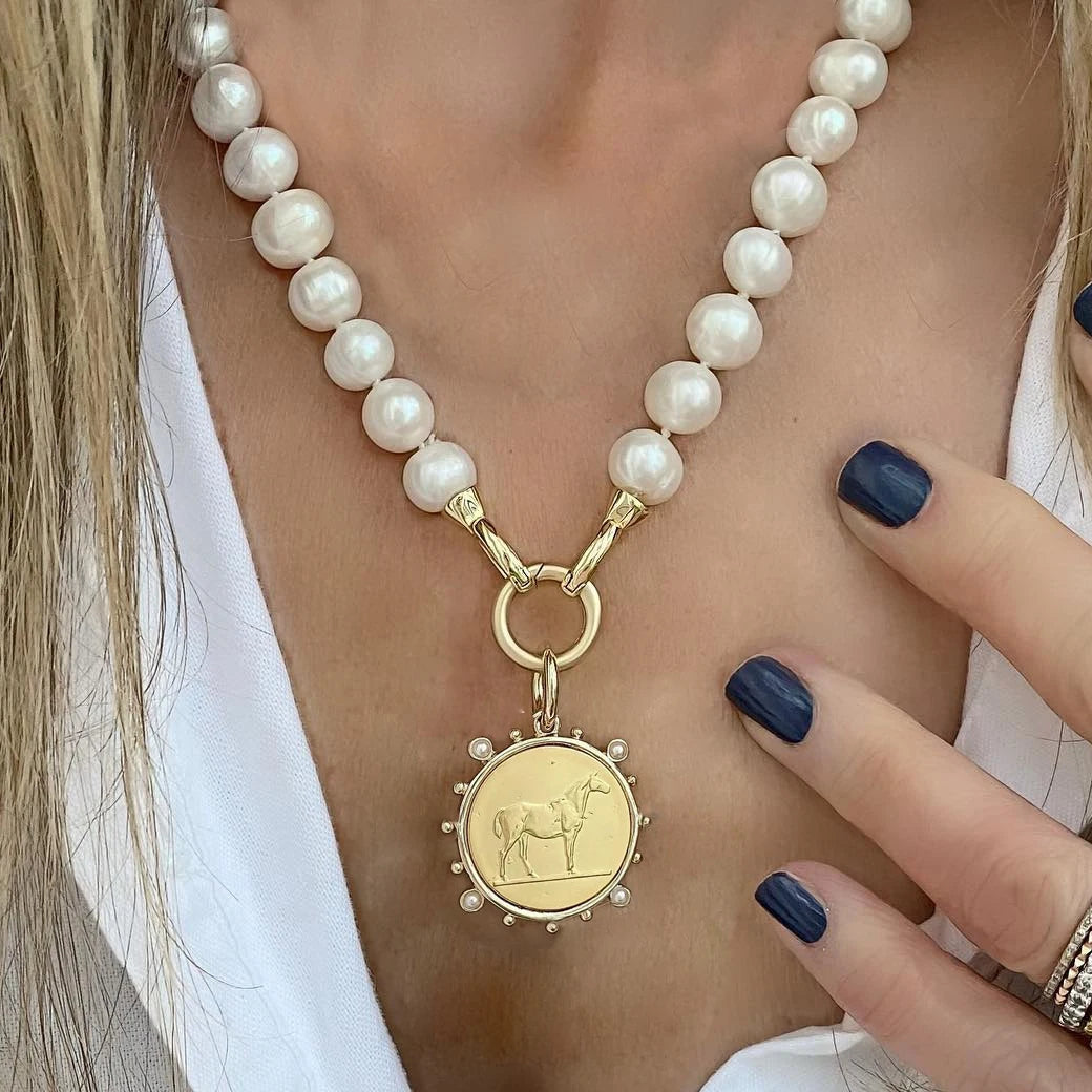 Malachite Two-Tone Horse Coin Necklace — Green | KIMLUD