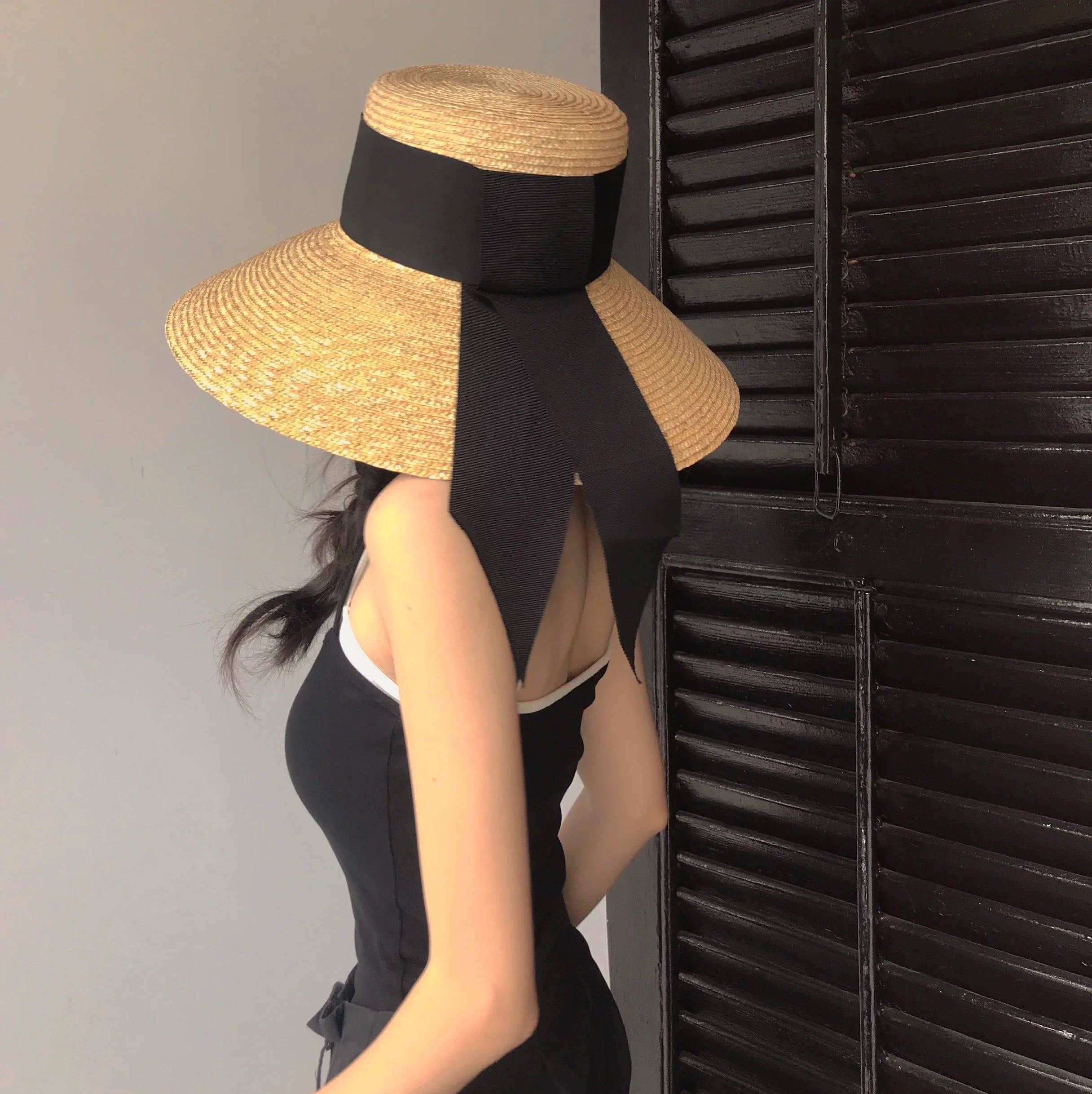 2026 Summer Seaside Big Brim Straw Hat Women's Vacation Beach Sun Hats Bow Ribbon Wide Brim Wheat Straw Flat Top Boater Hat