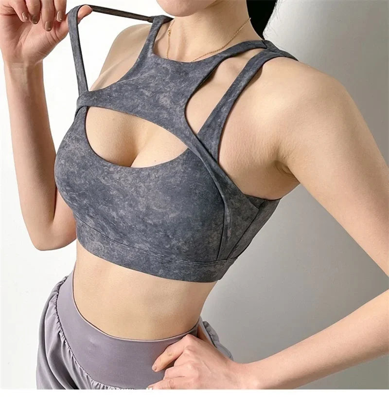 Knit Cloud Hide Sports Bra Crop Top With Pads — White | KIMLUD