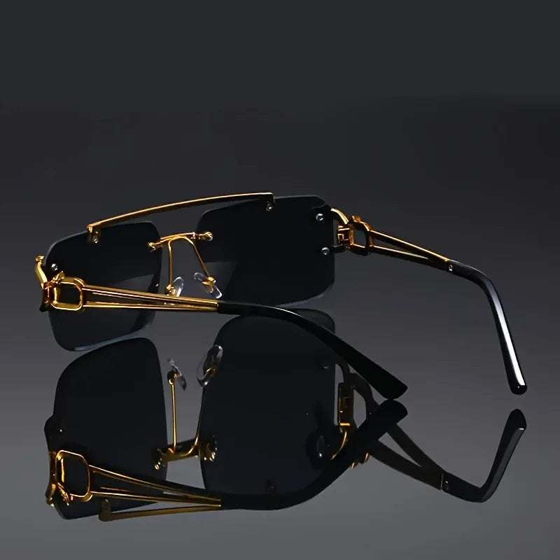 Polycarbonate Sunglasses Rectangle Frame Gold-Tone Hardware — Black | KIMLUD