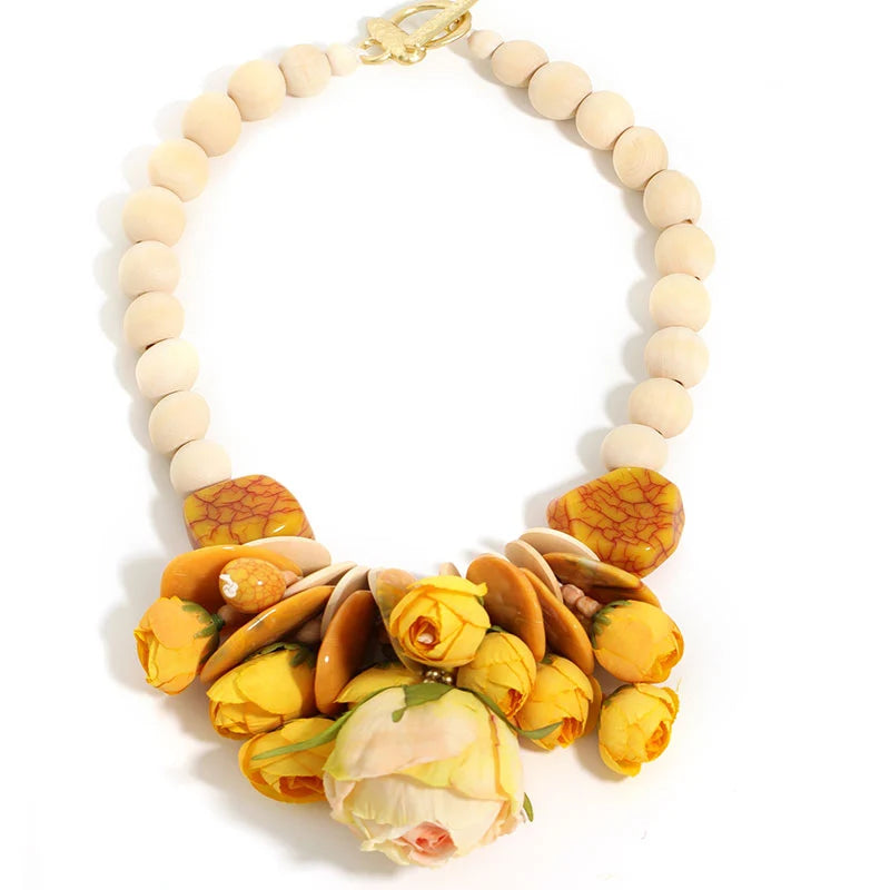 Statement Elegant Acrylic Floral Necklace — Gold | KIMLUD