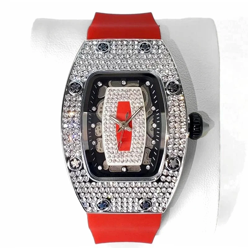 2025 Hot Selling Green Watch For Women Fashion Tonneau Quartz Clock Ladies Elegant Iced Diamond Jewelry Wrist Watch Girl Gift