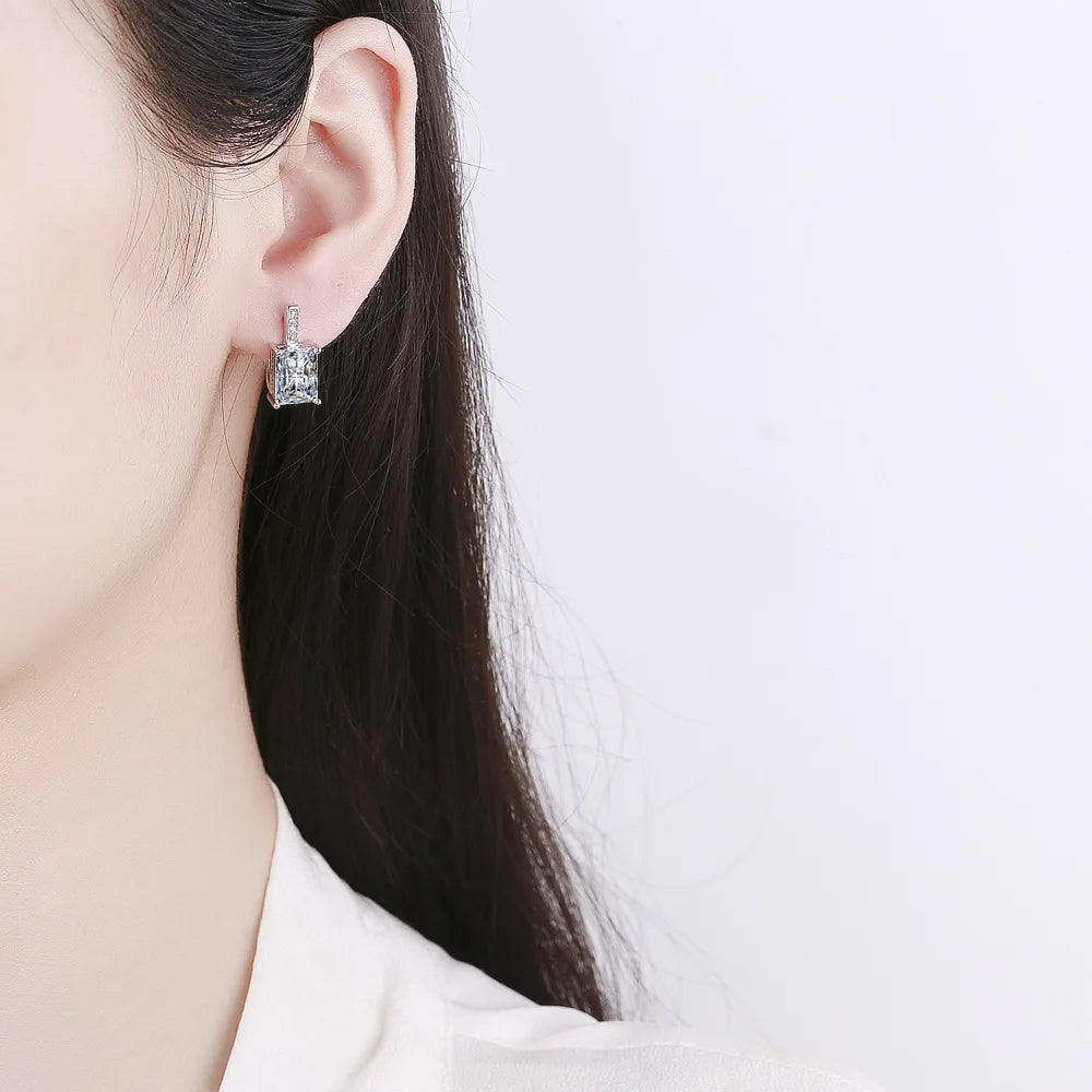 Silver-Toned Copper Oval Zircon Halo Stud Earrings — Sapphire Blue | KIMLUD