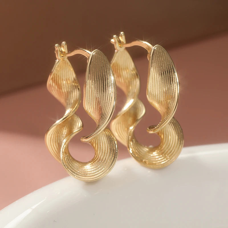 Hoop Earrings – Twisted Design – Gold Plated Copper – Gold | KIMLUD