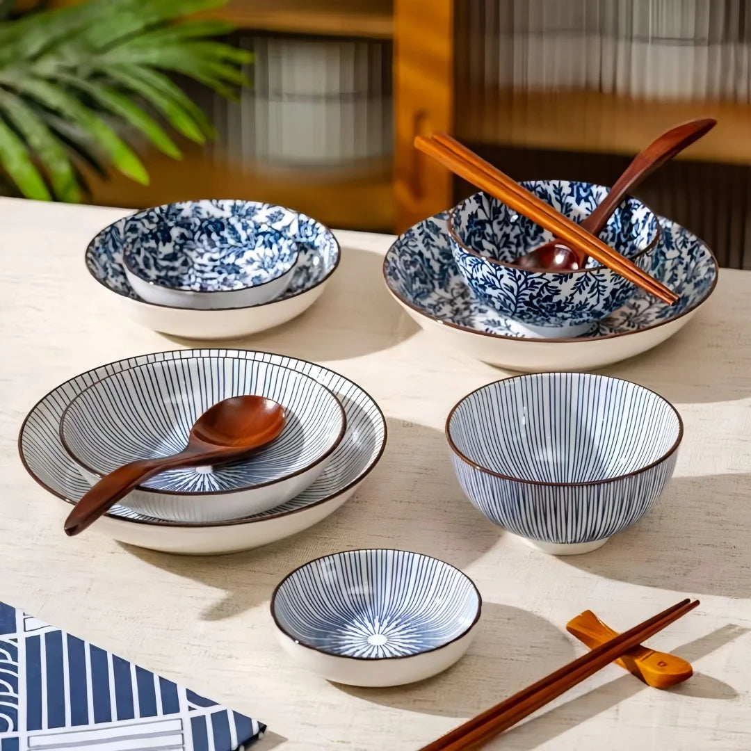 Hand Painted Ceramic Rice Bowl 4.5 Inch With Retro Rim And Japanese Motif — Blue And White | KIMLUD