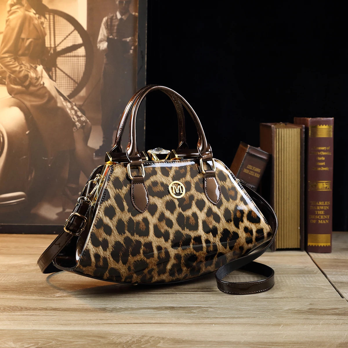 Luxury Designer Shoulder Bag Women Phone Pocket Leopard Pattern Diagonal Cross Bag Patent Leather Glossy Retro Versatile Handbag