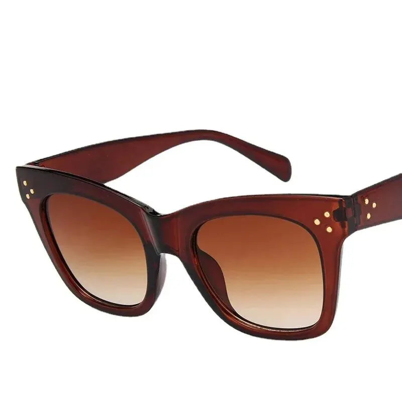 Luxury Rectangle Sunglasses Women Brand Designer PC Frame Gradient Lens Classic Rivet Shades Female Male Fashion Eyewear UV400