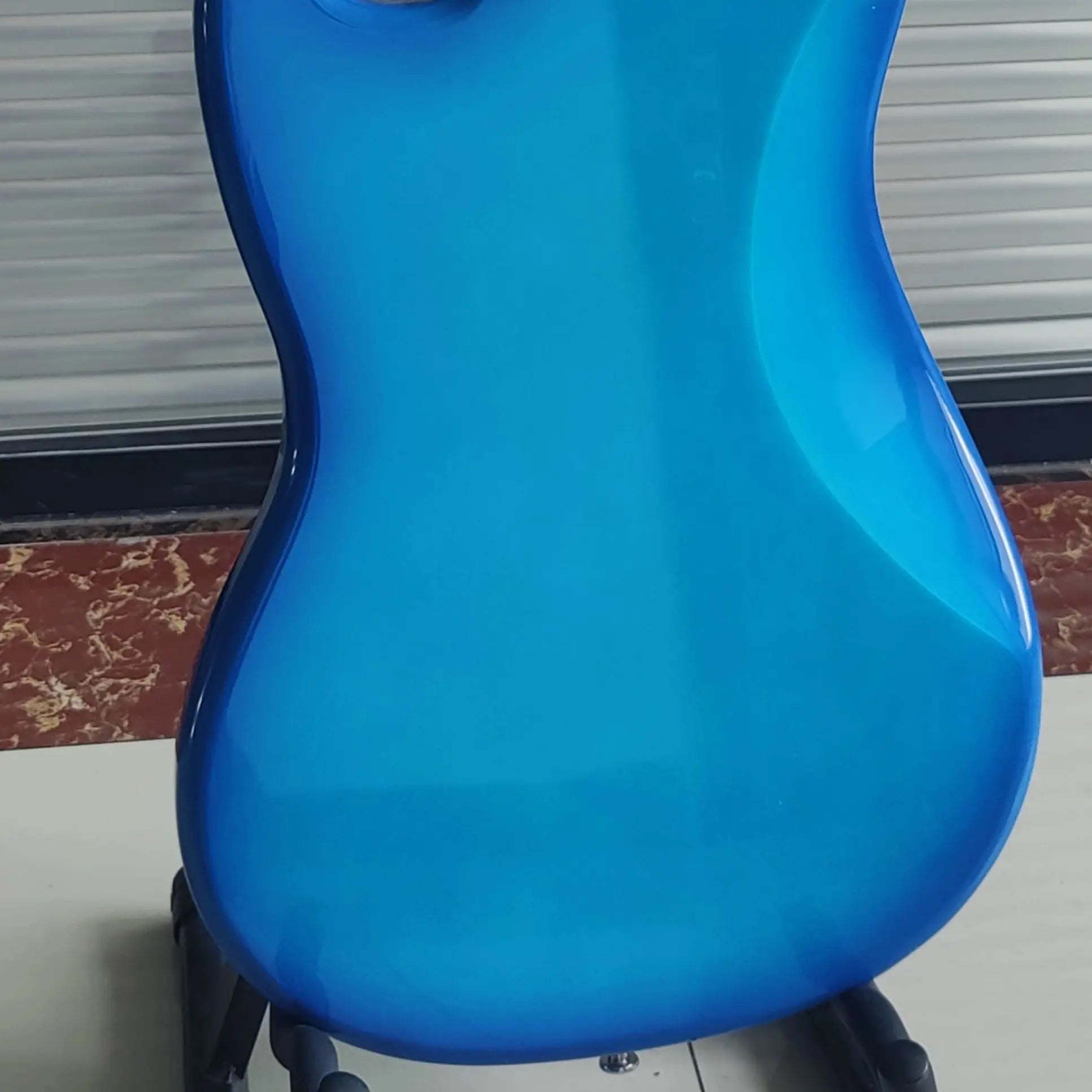 Mahogany Striped Electric Guitar — Sparkle White | KIMLUD