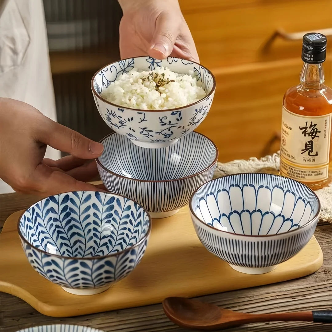 Hand Painted Ceramic Rice Bowl 4.5 Inch With Retro Rim And Japanese Motif — Blue And White | KIMLUD