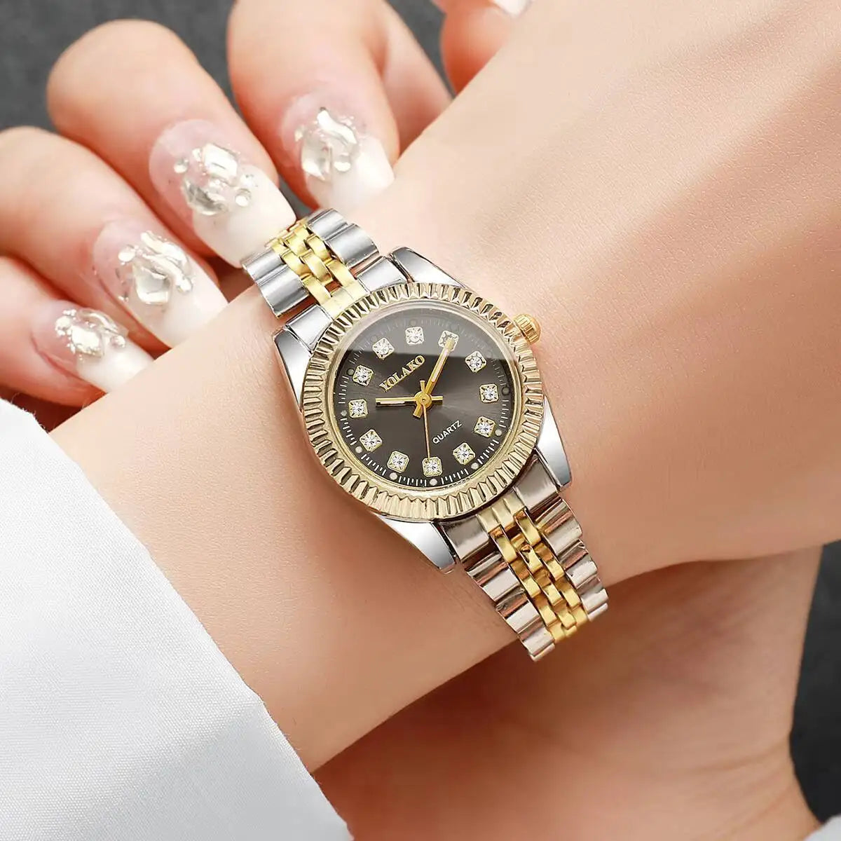 Luxury Rhinestone Women Watches Stainless Steel Band Quartz Wristwatch Clock Gift Reloj Mujer（Without Box）